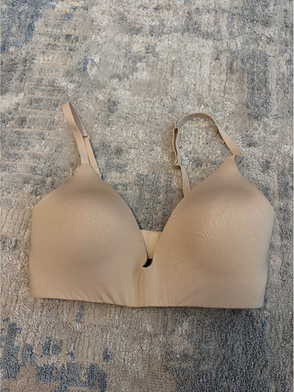 Skims Nude Wireless Bra Size 32c [COPY]
